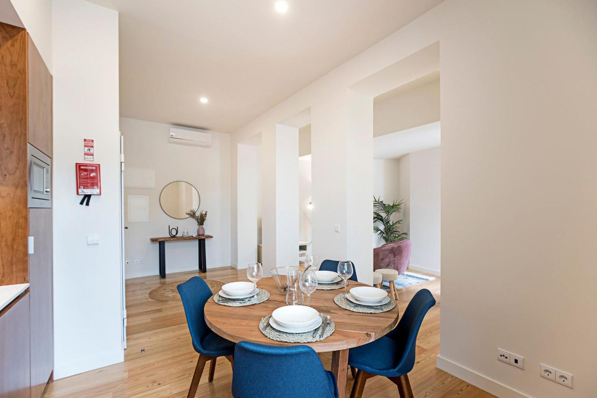 Superb Flat W Balcony And Ac By Lovelystay Apartament *