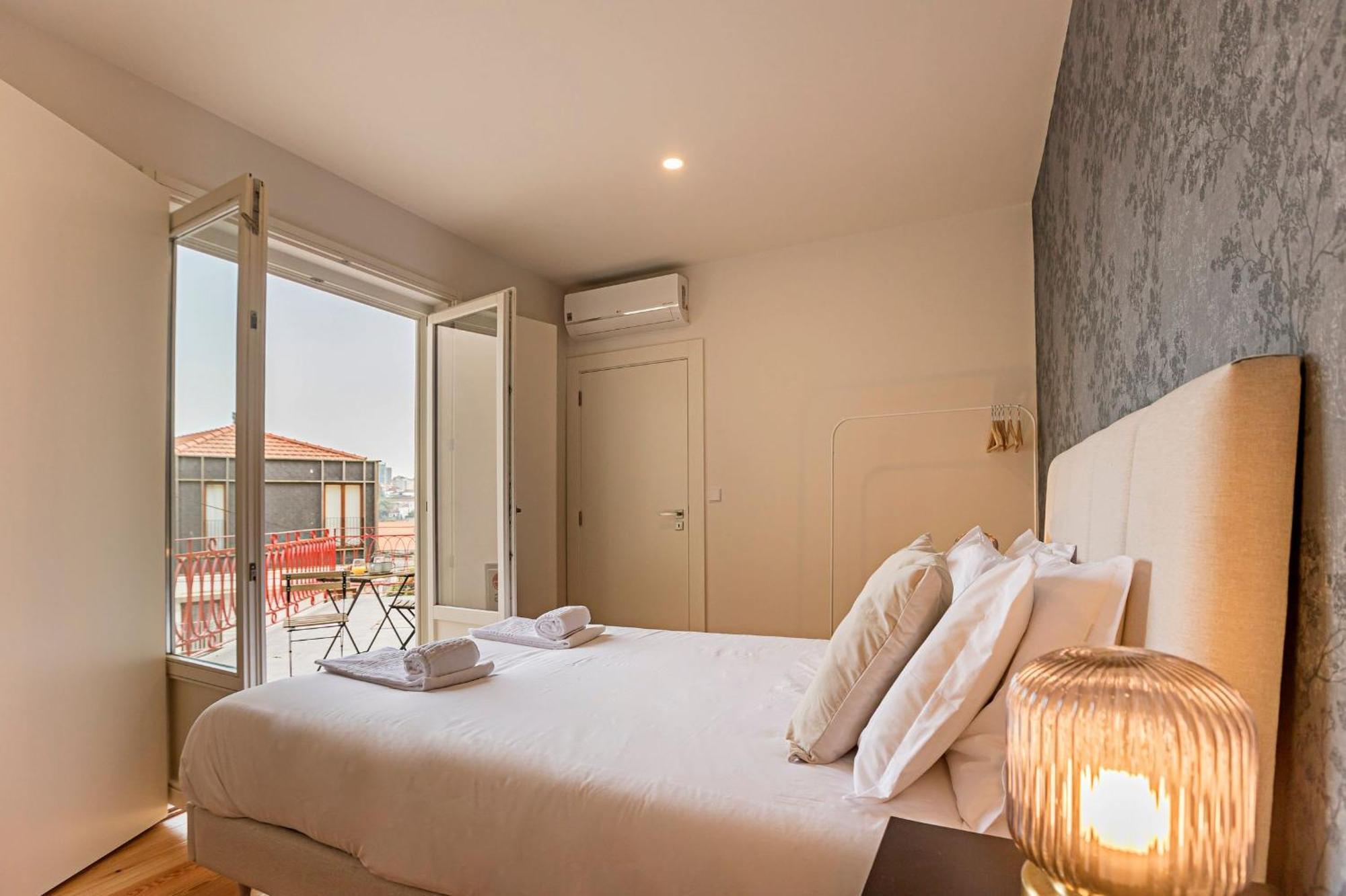 Apartment Superb Flat W Balcony And Ac By Lovelystay Porto