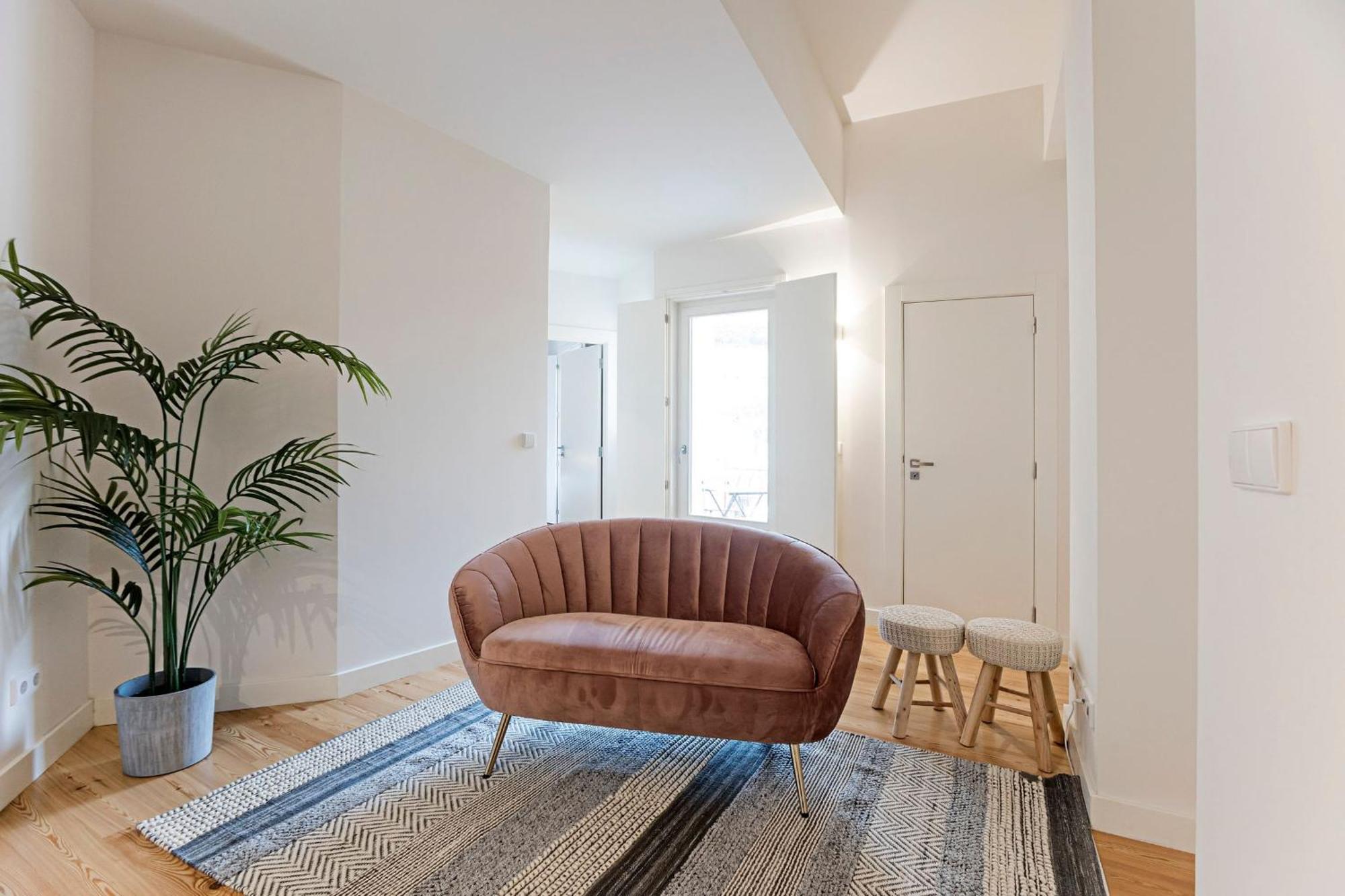Superb Flat W Balcony And Ac By Lovelystay Apartment *