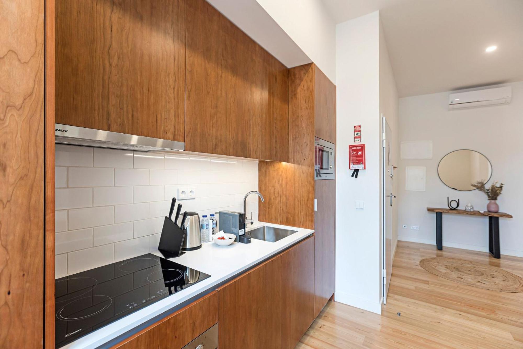 Superb Flat W Balcony And Ac By Lovelystay Porto